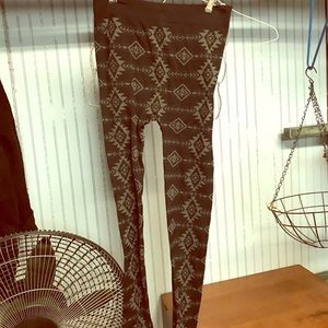 Black and grey leggings